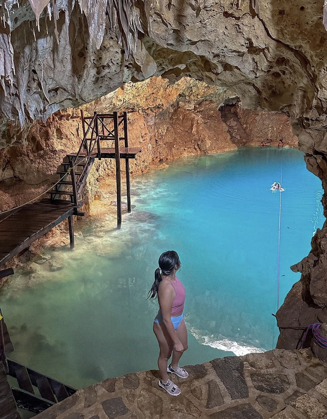 Cenote Cancun Tour with Lunch and Roundtrip Transportation