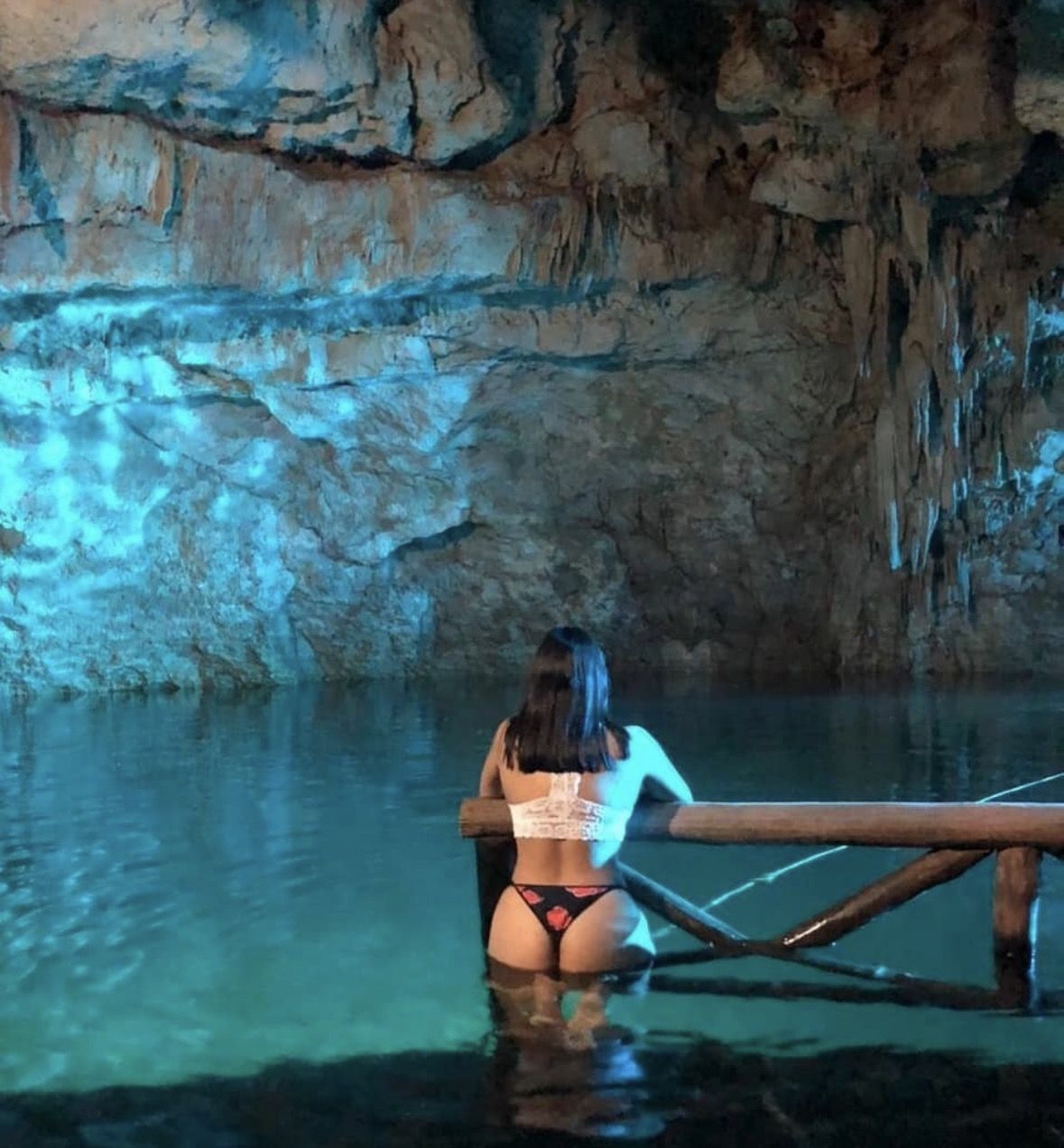 Cenote Cancun Tour with Lunch and Roundtrip Transportation